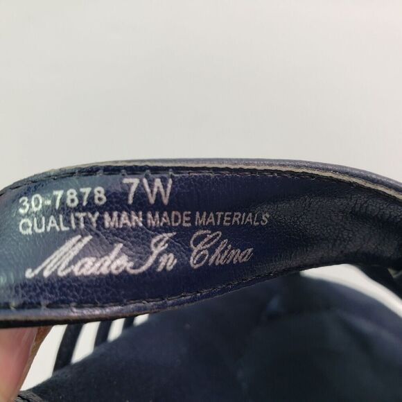 Easy Street Solite Airy Womens Size 7W Navy Slip On Casual Sandals - Picture 11 of 13